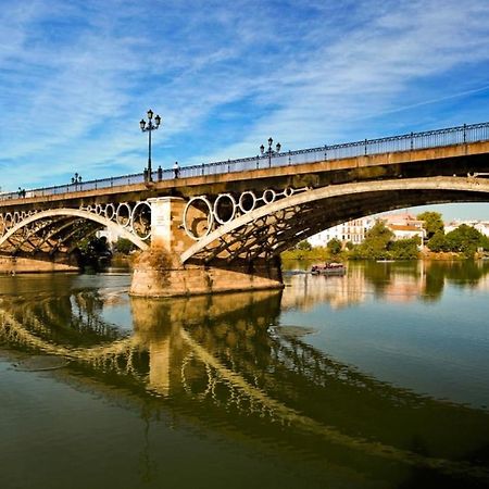Апартаменты Loftriana Севилья Экстерьер фото